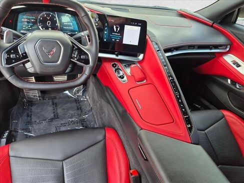 Used 2024 Chevrolet Corvette Stingray Preferred Cpe w/ Battery Protection Package RWD image 17