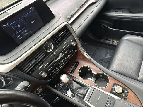 Used 2022 Lexus RX 350L Premium image 20