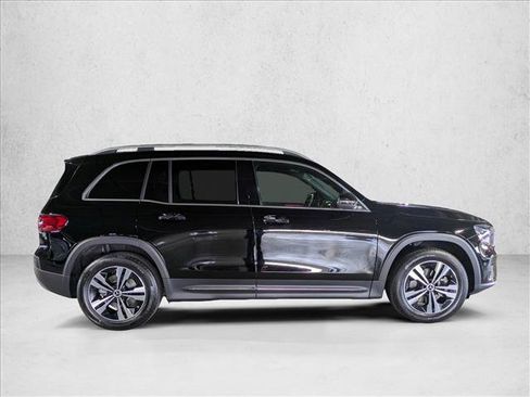 Certified 2025 Mercedes-Benz GLB 250 image 6