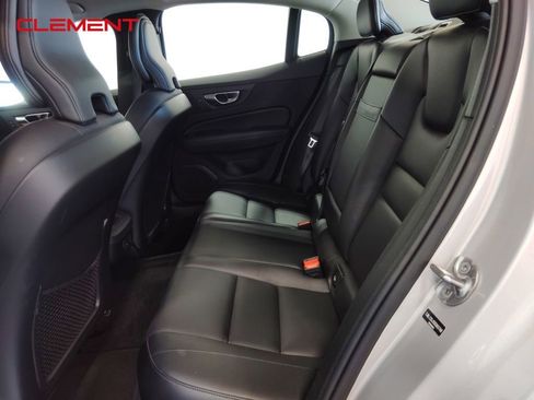 Used 2025 Volvo S60 B5 Core image 28
