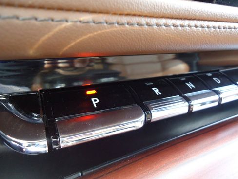 Used 2023 Lincoln Aviator Grand Touring w/ Equipment Group 301A AWD/4WD image 22