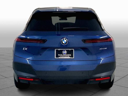 Used 2022 BMW iX xDrive50 w/ Convenience Package image 4