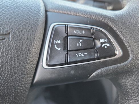 Used 2019 Ford Escape SE image 26