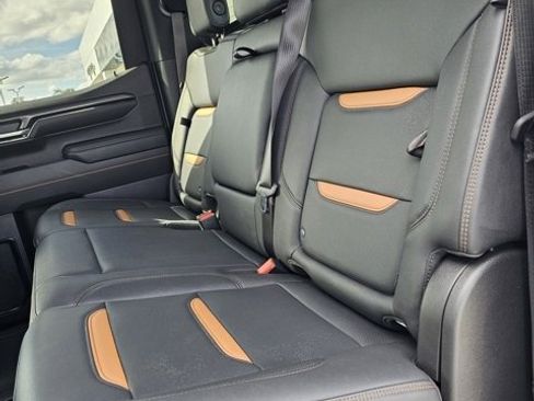 Used 2025 GMC Sierra 1500 AT4 w/ AT4 Premium Package image 20