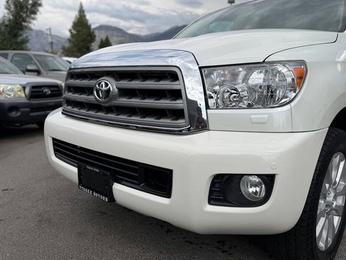 Used 2015 Toyota Sequoia Platinum AWD/4WD image 28