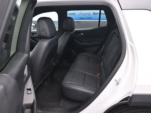 Used 2025 Chevrolet Equinox LT w/ Convenience Package II AWD/4WD image 10