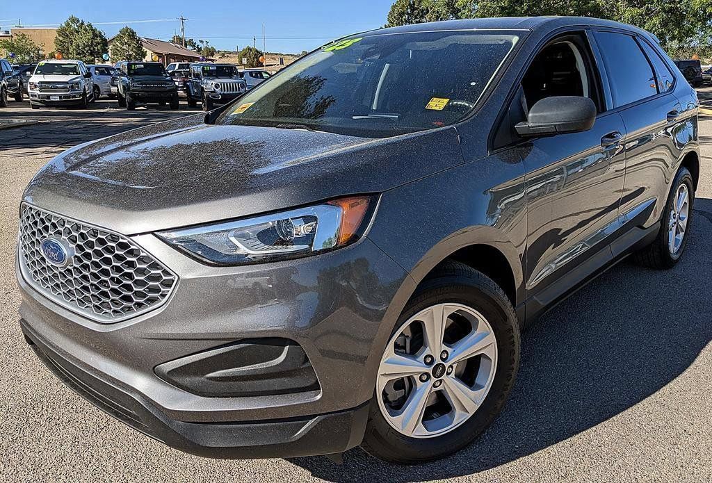 Used 2023 Ford Edge SE AWD/4WD image 6