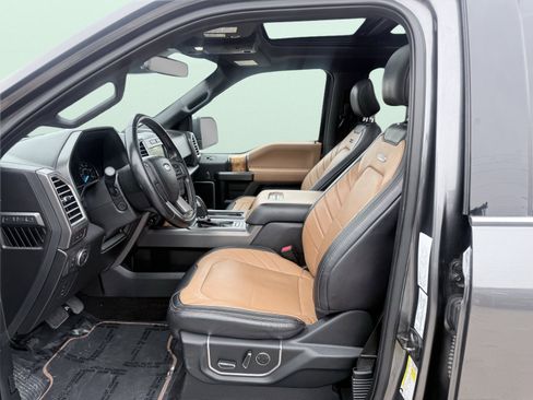 Used 2016 Ford F150 Limited image 26