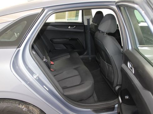 Used 2023 Kia K5 LXS image 28