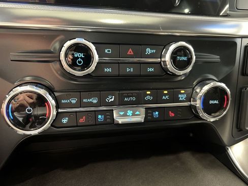 Used 2025 Ford F150 Platinum w/ Equipment Group 703A Plus image 18