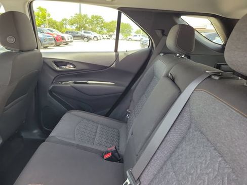 Used 2023 Chevrolet Equinox LT FWD image 10