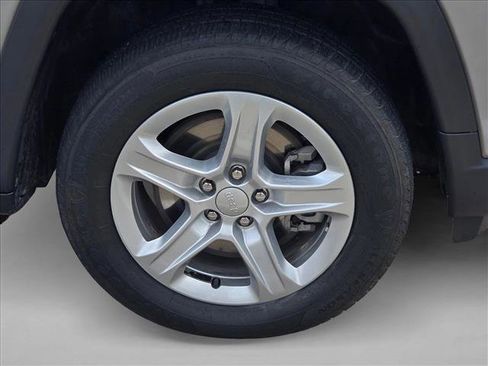 Used 2023 Jeep Compass Sport AWD/4WD image 18