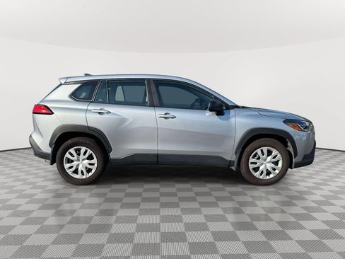 Used 2024 Toyota Corolla Cross L AWD/4WD image 8