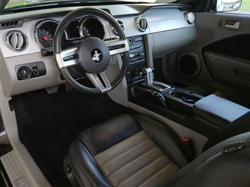 Used 2009 Ford Mustang GT Premium RWD image 22