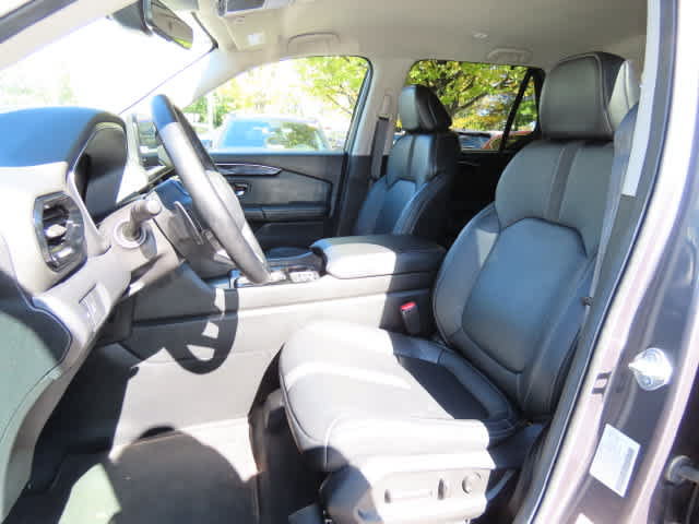 Certified 2025 Honda Pilot EX-L image 13