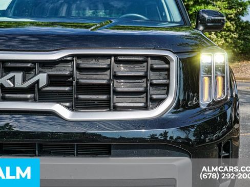 Used 2025 Kia Telluride S FWD image 12