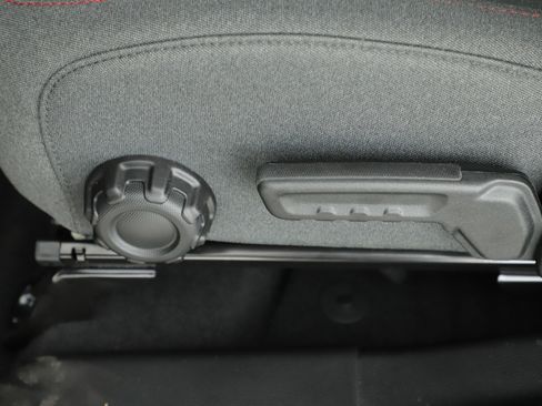 New 2025 Jeep Wrangler Unlimited Rubicon w/ Technology Group image 12