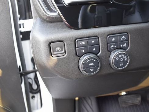 Used 2023 Chevrolet Silverado 1500 LTZ w/ LTZ Premium Package image 17