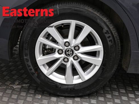 Used 2025 Toyota Camry LE FWD image 31