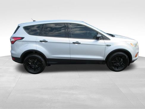 Used 2017 Ford Escape S FWD image 6