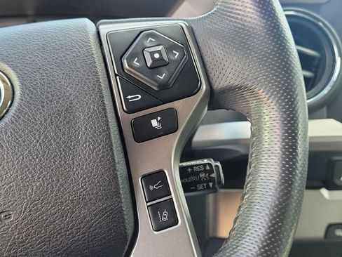Used 2021 Toyota Tacoma SR5 RWD image 22