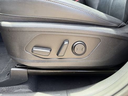 Used 2023 Kia Sorento SX AWD/4WD image 13