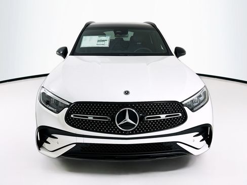 New 2026 Mercedes-Benz GLC 300 image 2