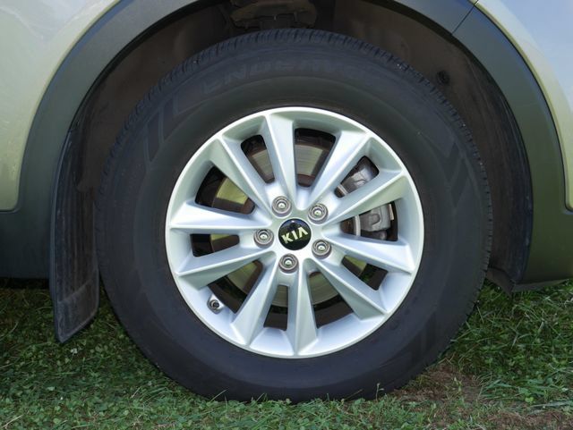 Used 2019 Kia Sorento FWD image 8
