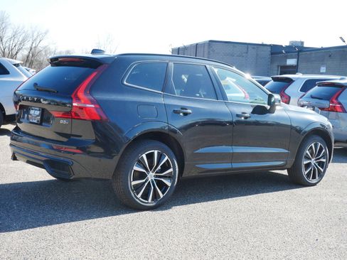 New 2025 Volvo XC60 B5 Plus w/ Climate Package image 3