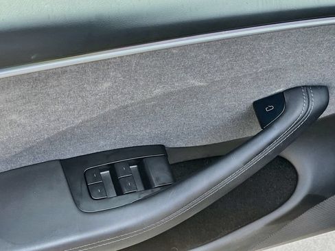 Used 2025 Tesla Model 3 Long Range RWD image 18