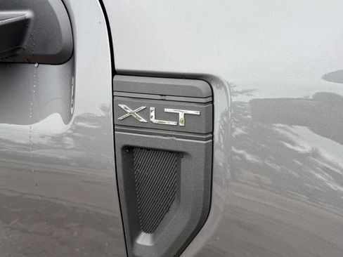 New 2025 Ford Maverick XLT w/ XLT Luxury Package image 32