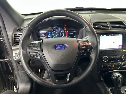 Used 2019 Ford Explorer XLT w/ Equipment Group 202A image 14