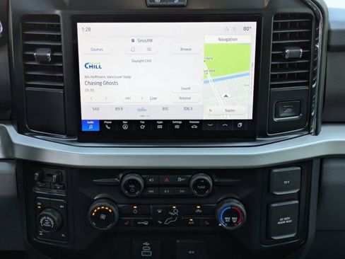 New 2026 Ford F250 XLT w/ XLT Premium Package AWD/4WD image 17