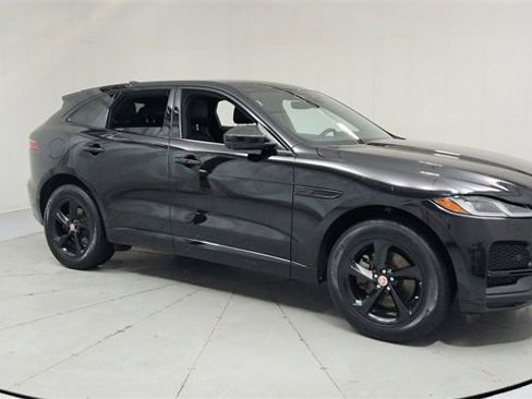 Used 2021 Jaguar F-PACE S image 7