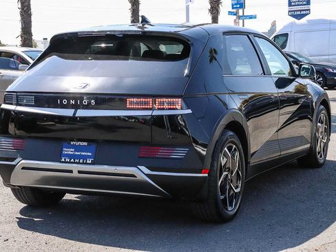 Used 2024 Hyundai Ioniq 5 SE RWD image 6