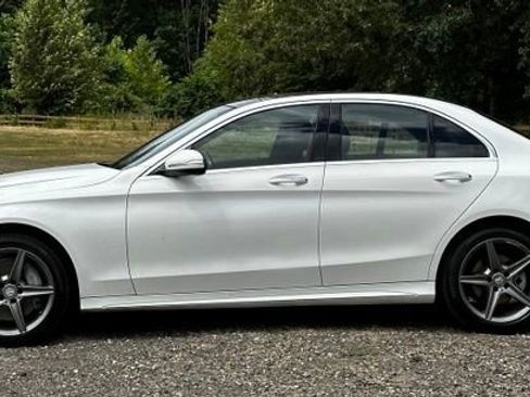 Used 2015 Mercedes-Benz C 300 4MATIC Sedan image 6