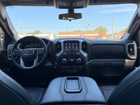 Used 2021 GMC Sierra 1500 Elevation w/ Preferred Package AWD/4WD image 17
