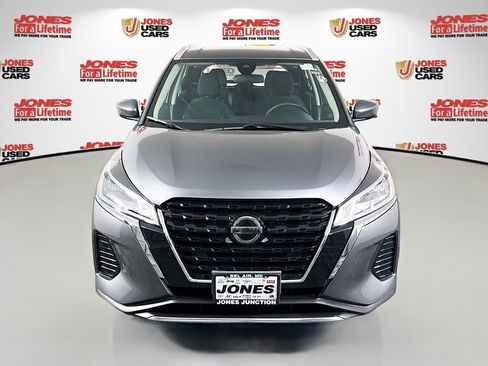 Certified 2021 Nissan Kicks SV FWD image 11