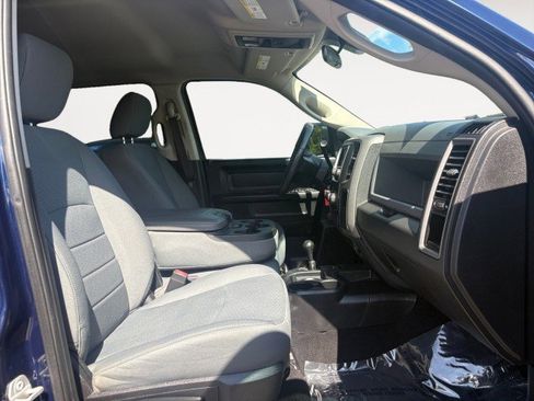 Used 2018 RAM 2500 Tradesman w/ Chrome Appearance Group image 9