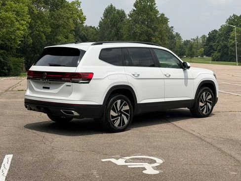 Used 2024 Volkswagen Atlas SE AWD/4WD image 26
