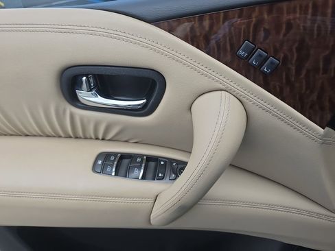 Used 2017 Nissan Armada Platinum image 34