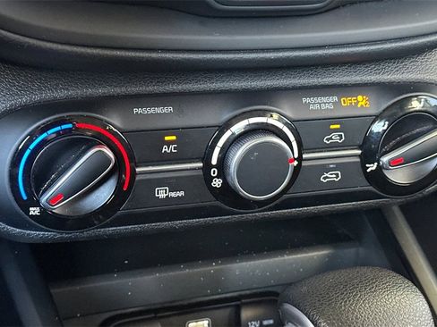 Used 2024 Kia Soul LX w/ Option Group 015 image 17