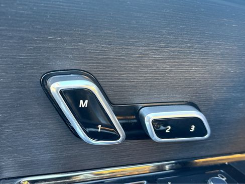 Used 2023 Land Rover Range Rover Sport SE Dynamic image 21