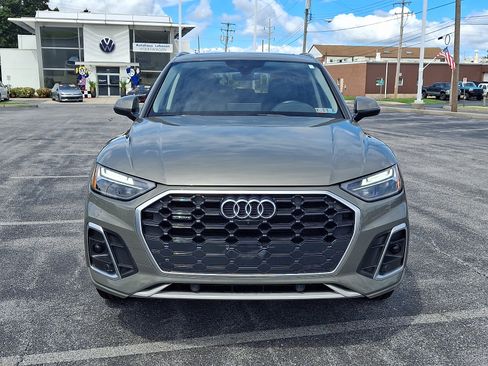 Used 2023 Audi Q5 2.0T Premium Plus w/ Premium Plus Package AWD/4WD image 2