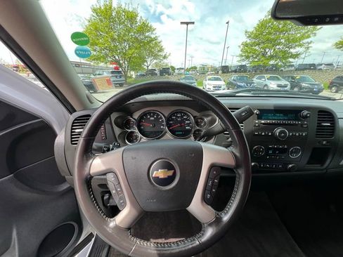 Used 2013 Chevrolet Silverado 2500 LT w/ Interior Plus Package AWD/4WD image 25