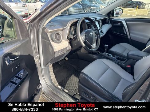 Used 2018 Toyota RAV4 Limited image 12
