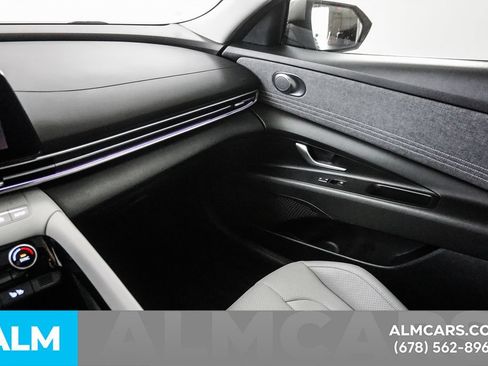 Used 2023 Hyundai Elantra Limited FWD image 36