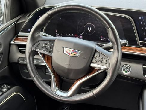Certified 2022 Cadillac Escalade ESV Premium Luxury AWD/4WD image 29