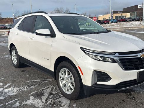 Used 2022 Chevrolet Equinox LT image 1