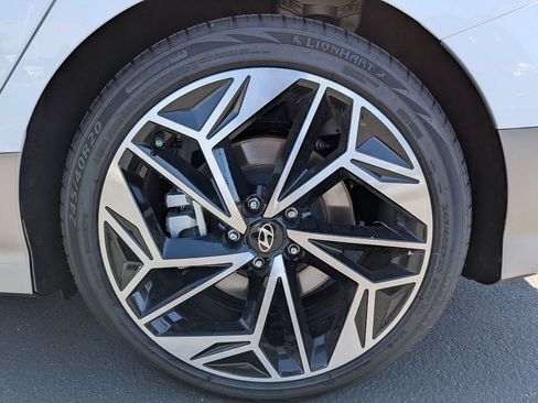 Used 2025 Hyundai Ioniq 6 SEL RWD image 11